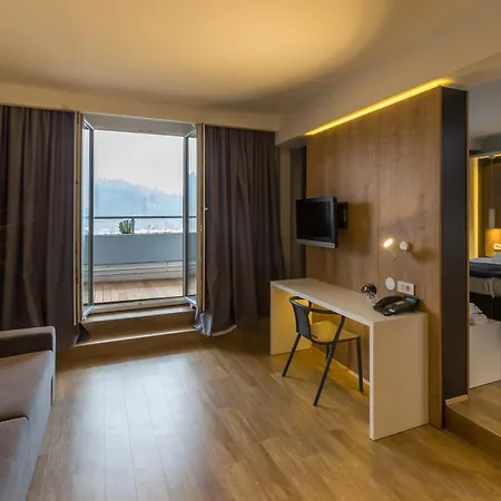 Hotel M 4*