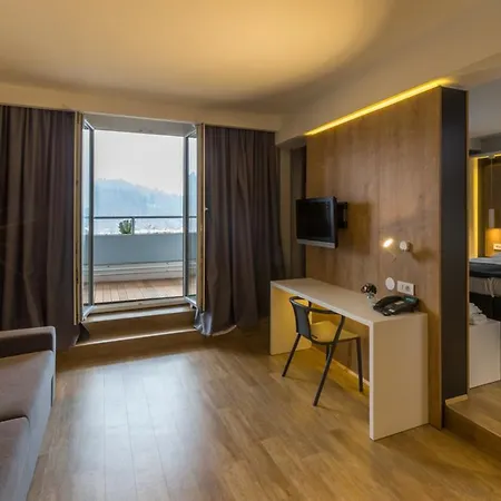 Hotel M 4*