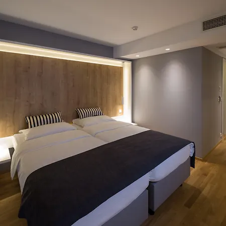 Hotel M 4*
