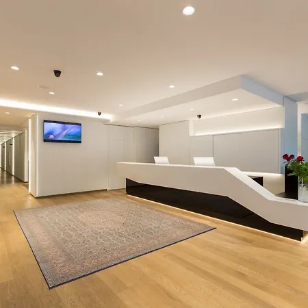 Hotel M 4*