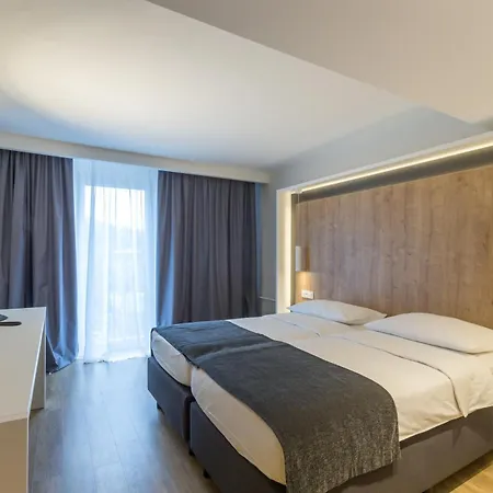 M Hotel 4*